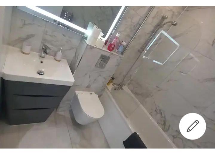 Cozy 2 Bedrooms Apartment Canvey Island Eksteriør bilde